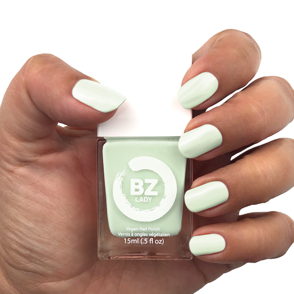 Vernis à ongles végan non-toxique vert pastel clair BZ Lady Orlando